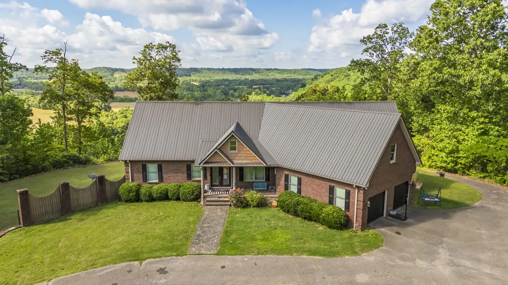 2266 S Main Street Lobelville, TN 37097