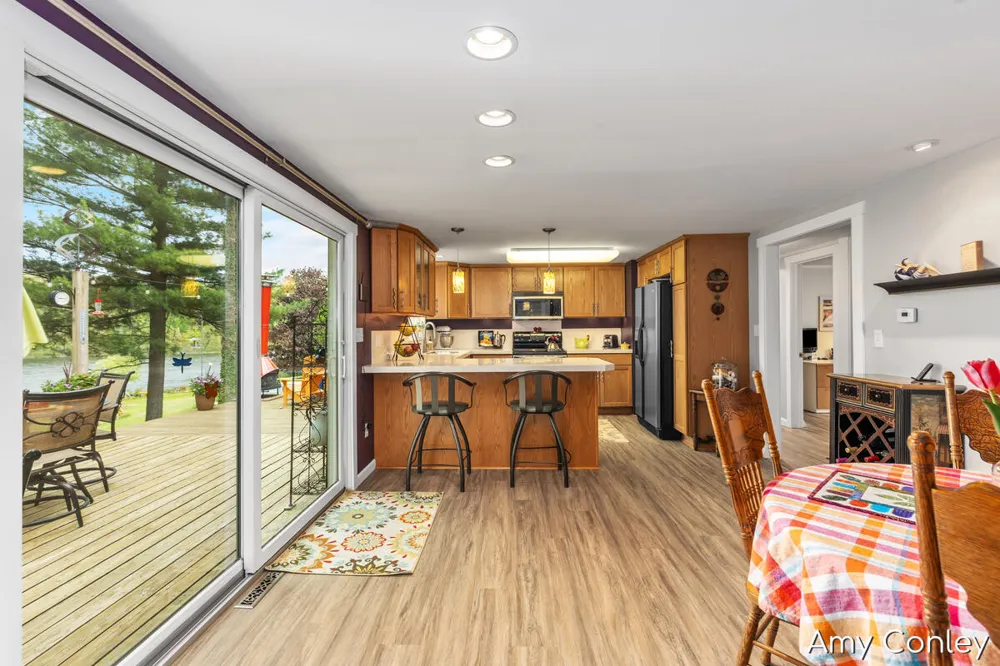 875 Bruce Drive Middleville, MI 49333