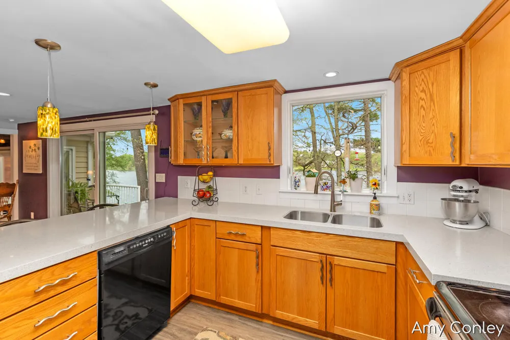 875 Bruce Drive Middleville, MI 49333