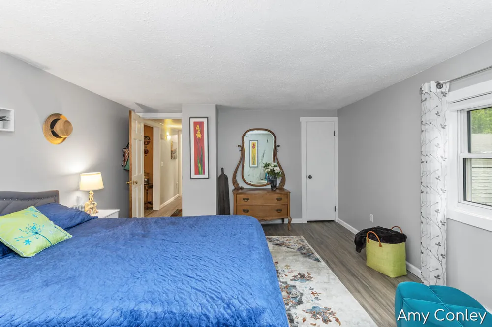 875 Bruce Drive Middleville, MI 49333
