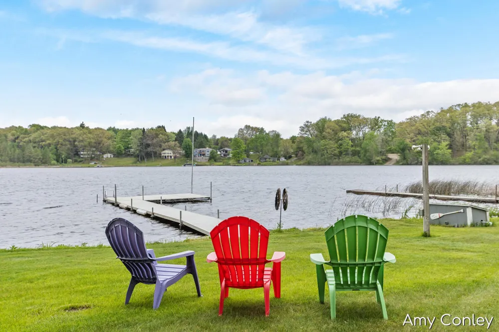 875 Bruce Drive Middleville, MI 49333