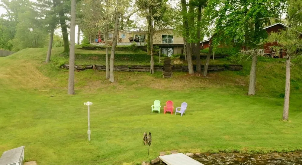 875 Bruce Drive Middleville, MI 49333