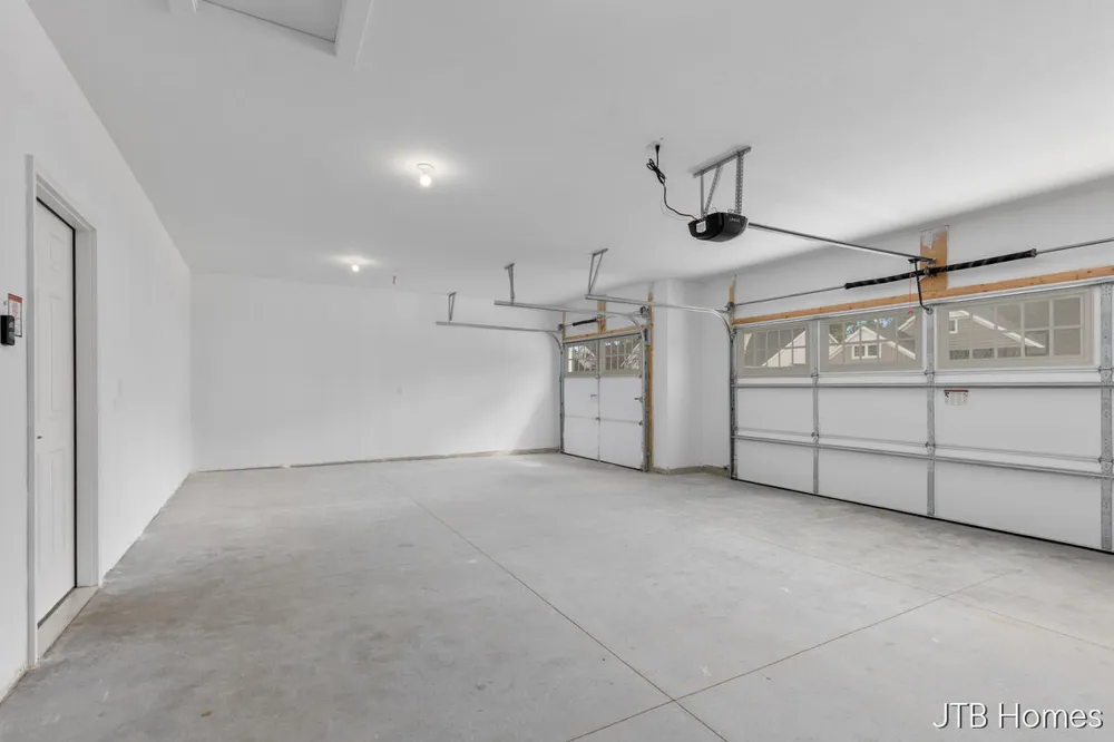 3781 Windsor Ridge Drive NE #49 Rockford, MI 49341