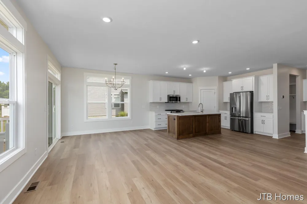 3781 Windsor Ridge Drive NE #49 Rockford, MI 49341