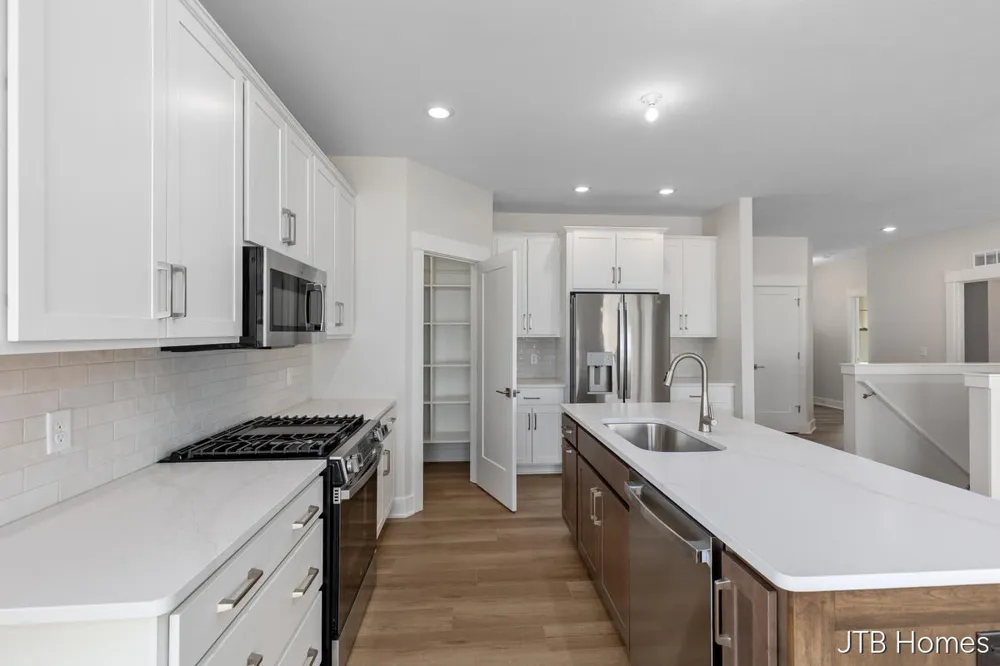 3781 Windsor Ridge Drive NE #49 Rockford, MI 49341
