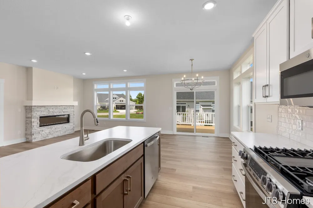 3781 Windsor Ridge Drive NE #49 Rockford, MI 49341