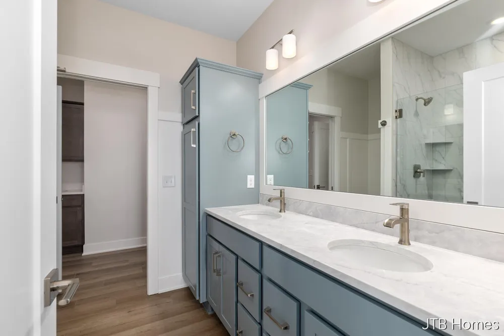 3781 Windsor Ridge Drive NE #49 Rockford, MI 49341