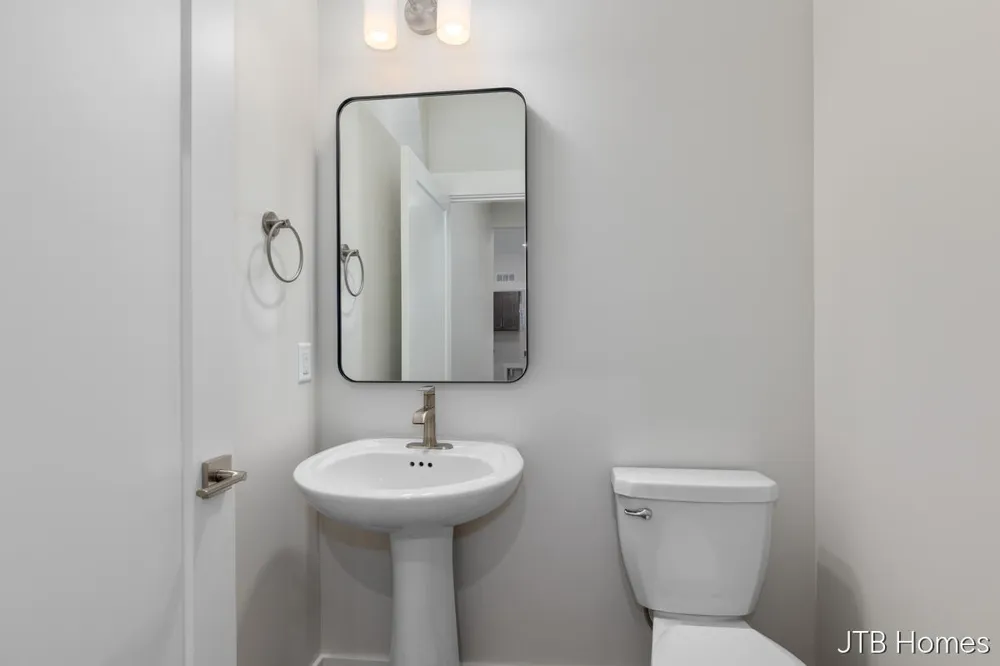 3781 Windsor Ridge Drive NE #49 Rockford, MI 49341