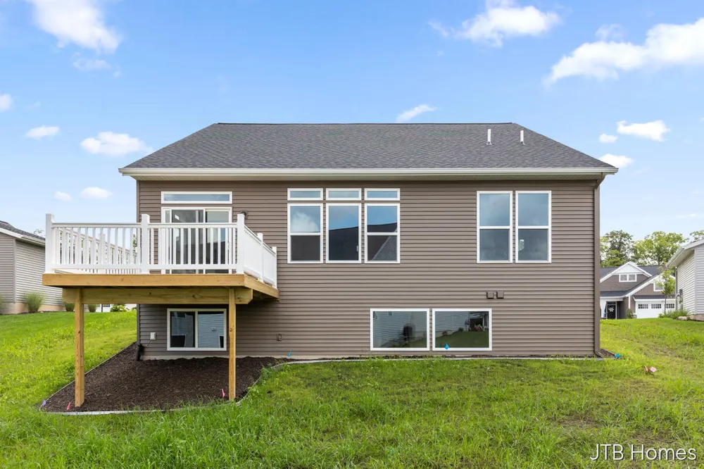 3781 Windsor Ridge Drive NE #49 Rockford, MI 49341