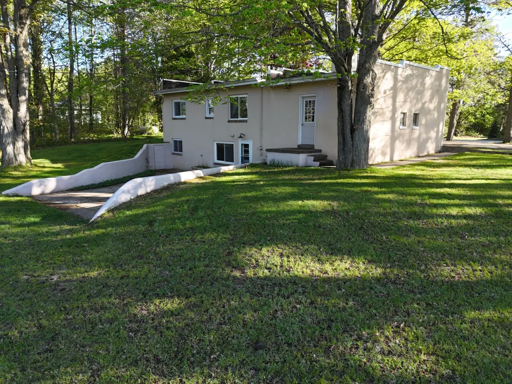 16263 Cadillac Highway Thompsonville, MI 49683