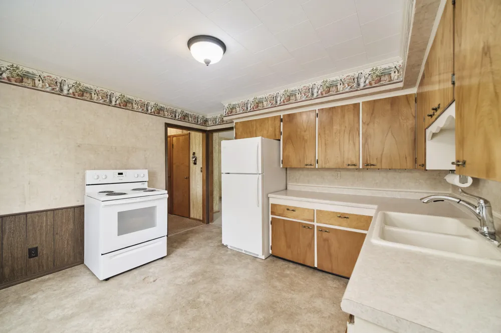 16263 Cadillac Highway Thompsonville, MI 49683
