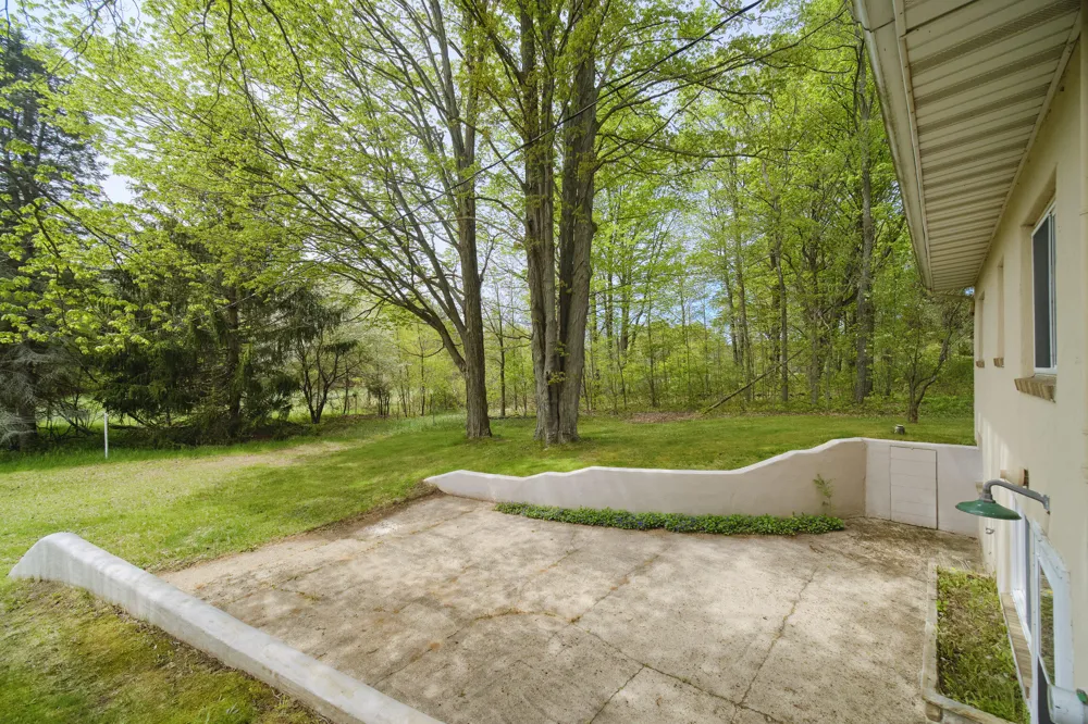 16263 Cadillac Highway Thompsonville, MI 49683