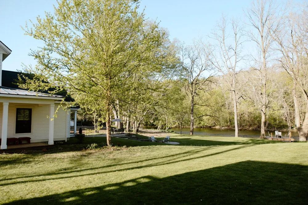 6800 Thornapple River Drive SE Alto, MI 49302