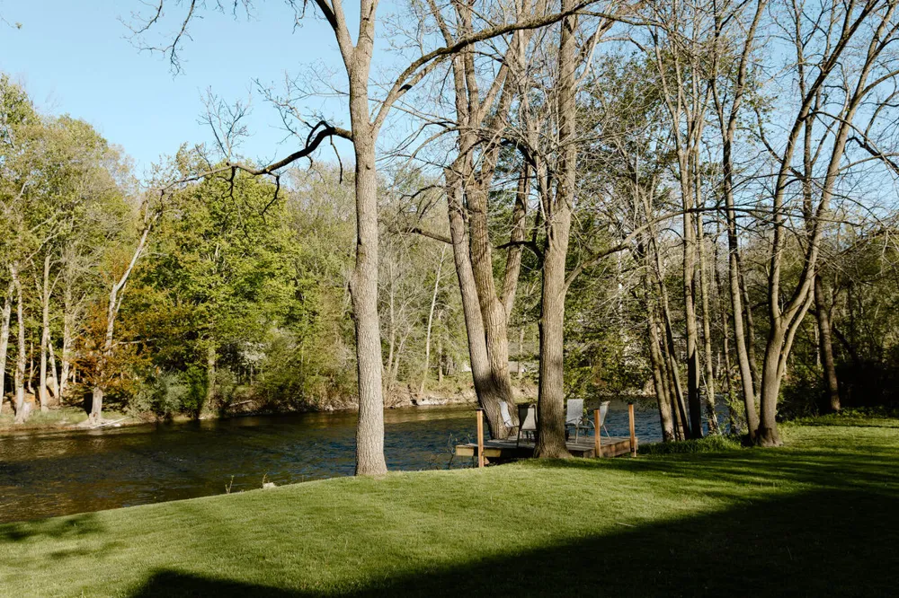 6800 Thornapple River Drive SE Alto, MI 49302