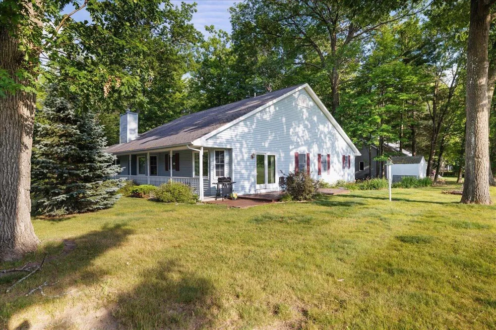 132 White Deer Trail Prudenville, MI 48651