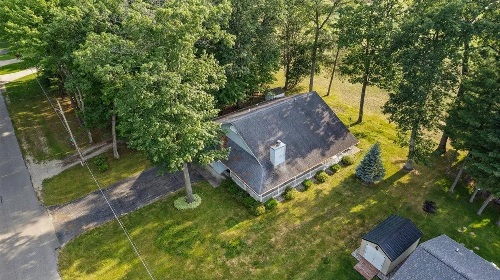 132 White Deer Trail Prudenville, MI 48651