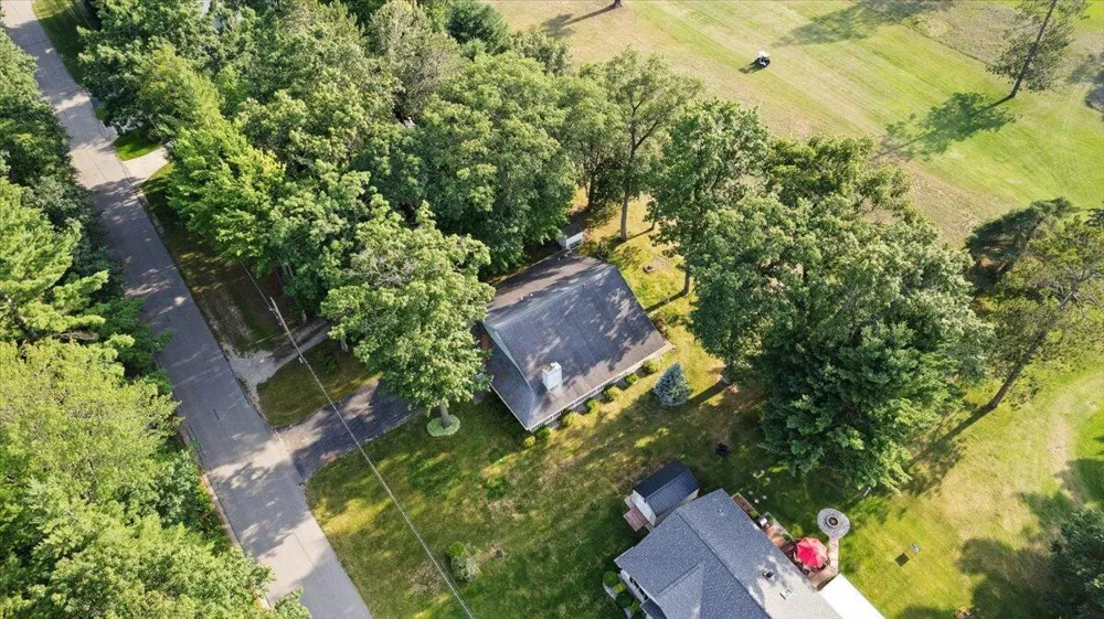 132 White Deer Trail Prudenville, MI 48651
