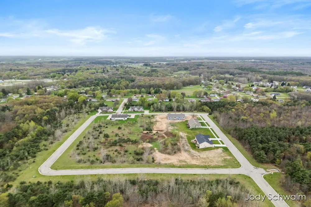 748 Noble Drive Belding, MI 48809