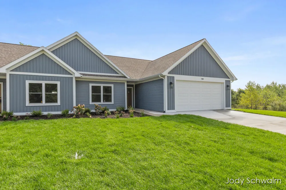 748 Noble Drive Belding, MI 48809