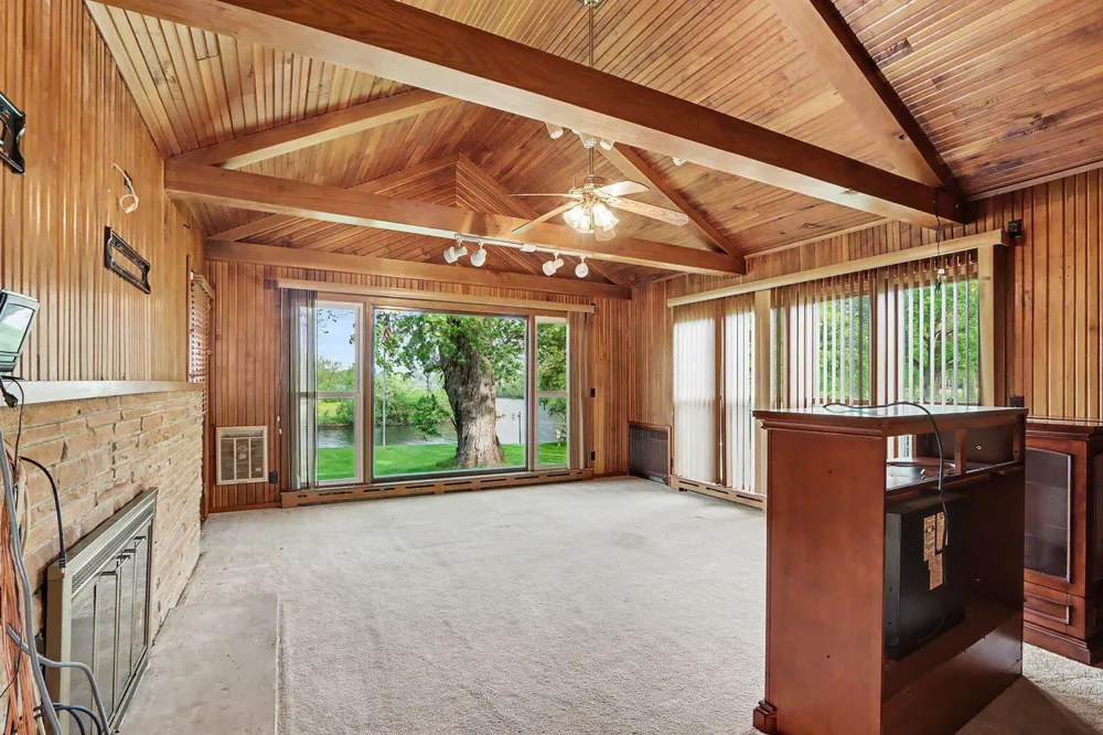 140 Meadowwood Court Decatur, MI 49045