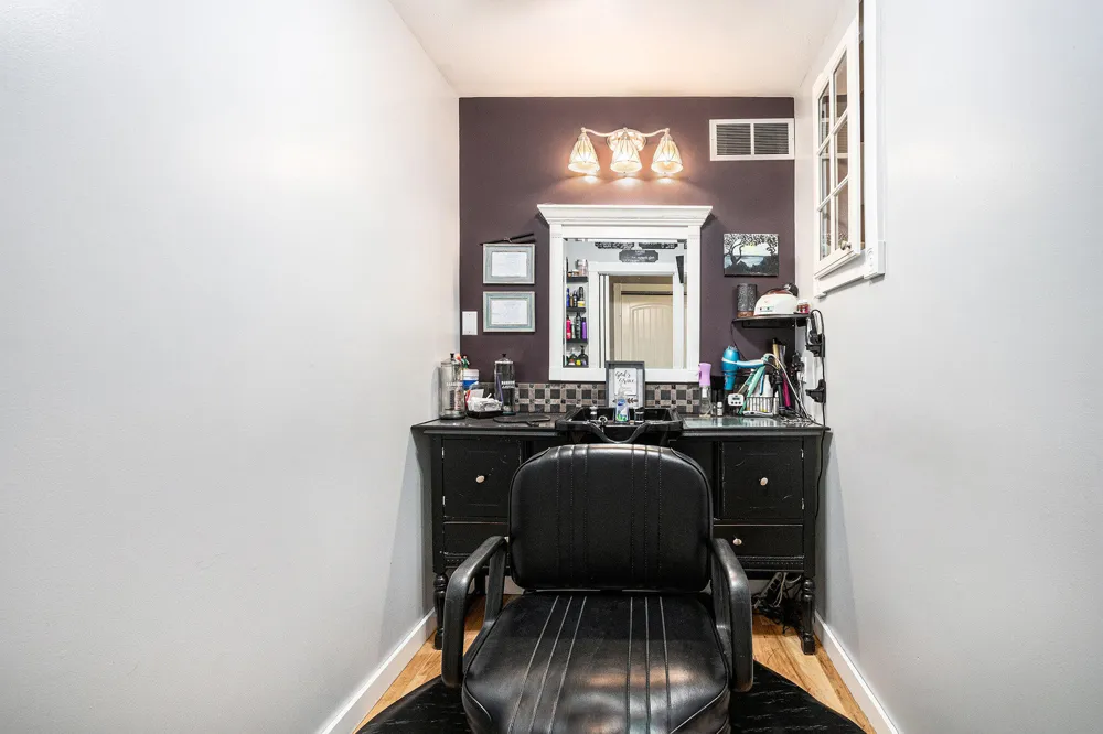1908 Kaiser Road Galien, MI 49113