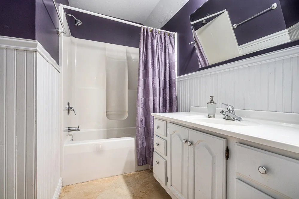 1908 Kaiser Road Galien, MI 49113
