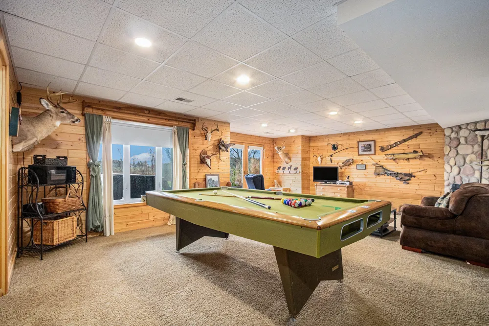 1908 Kaiser Road Galien, MI 49113