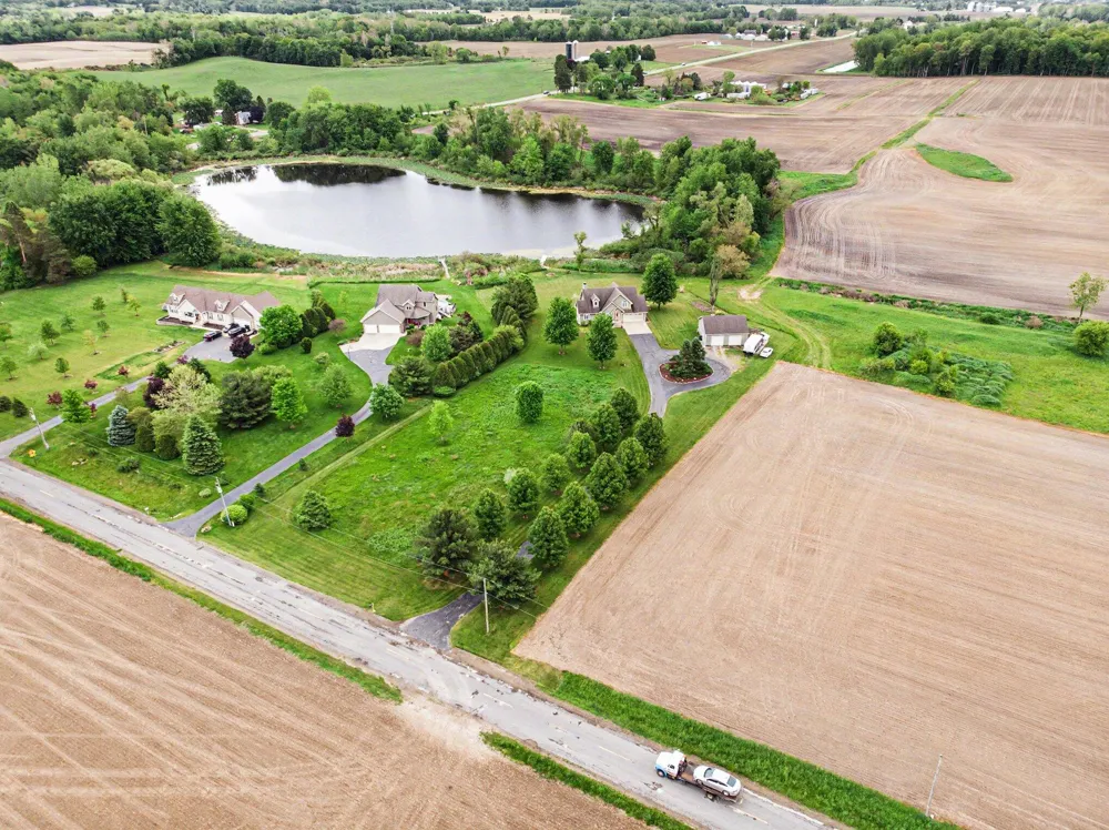 1908 Kaiser Road Galien, MI 49113