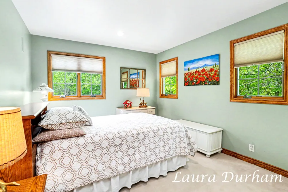 6312 Silver Lake Drive Saugatuck, MI 49453