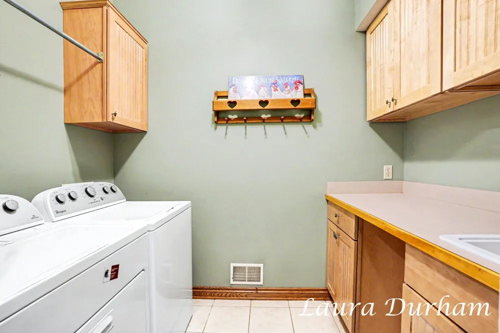 6312 Silver Lake Drive Saugatuck, MI 49453