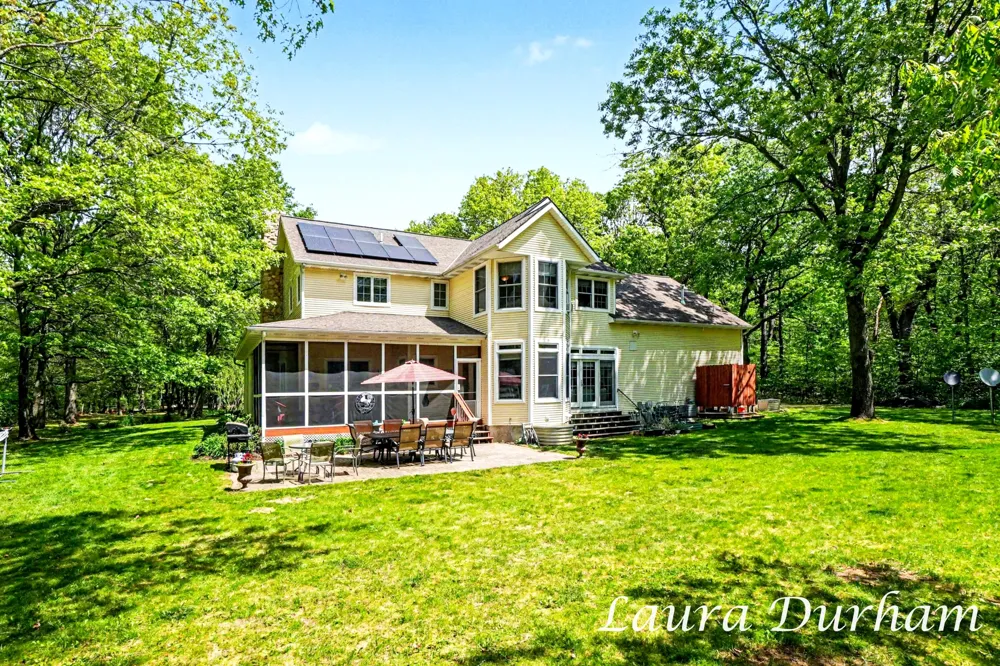 6312 Silver Lake Drive Saugatuck, MI 49453