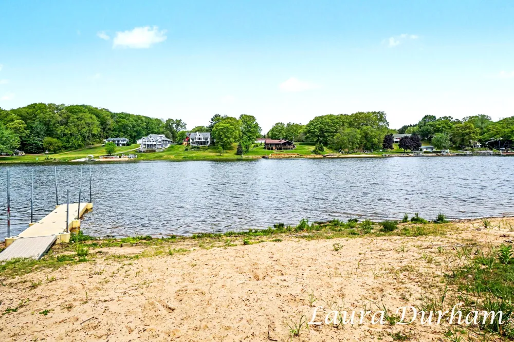 6312 Silver Lake Drive Saugatuck, MI 49453