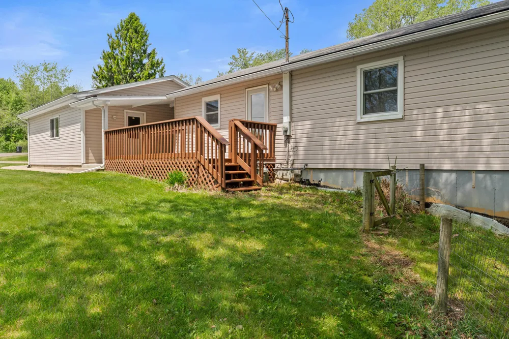 4330 Dawn Drive Hillsdale, MI 49242