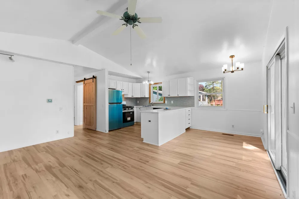 4330 Dawn Drive Hillsdale, MI 49242