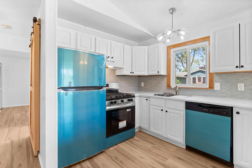 4330 Dawn Drive Hillsdale, MI 49242