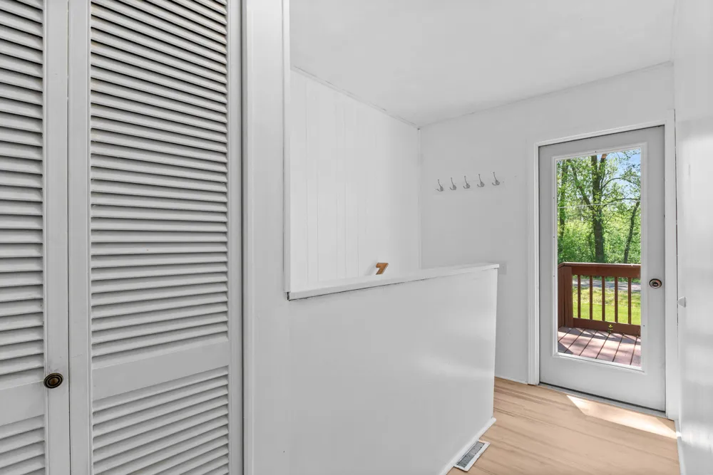 4330 Dawn Drive Hillsdale, MI 49242