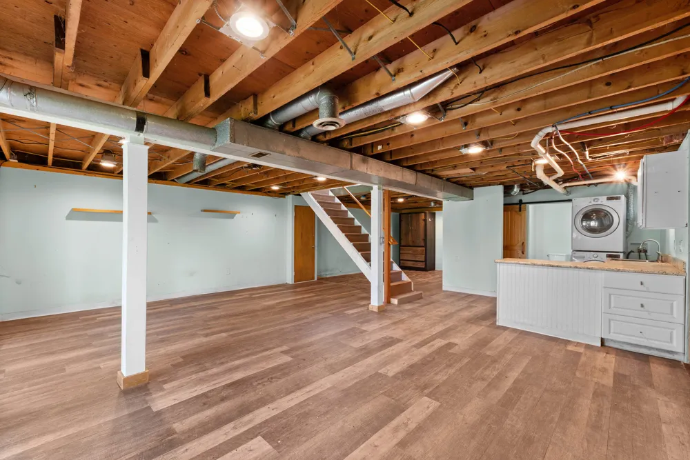 4330 Dawn Drive Hillsdale, MI 49242
