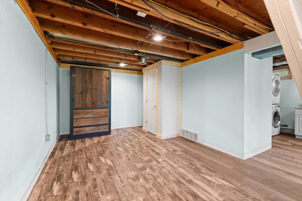4330 Dawn Drive Hillsdale, MI 49242