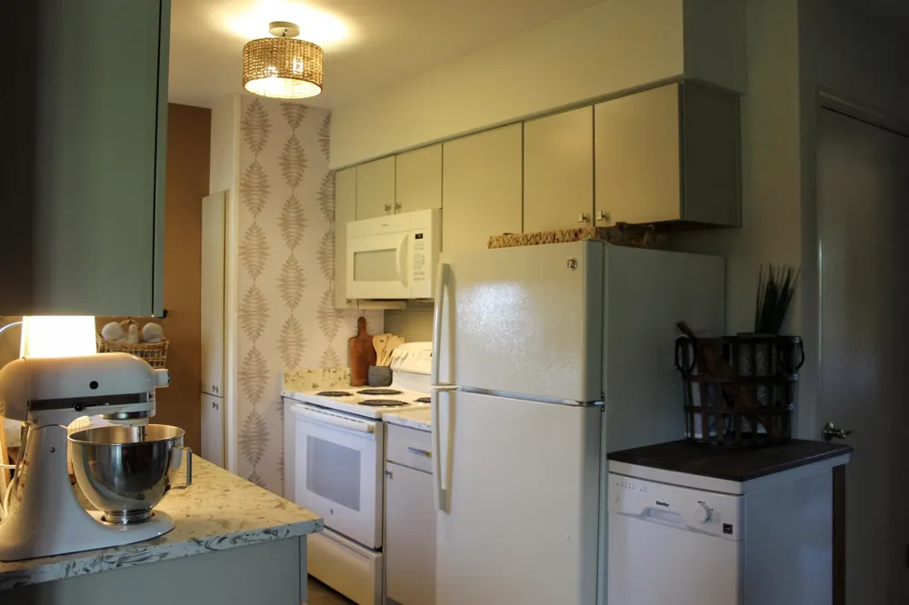 22555 Diamond Cove Street Cassopolis, MI 49031