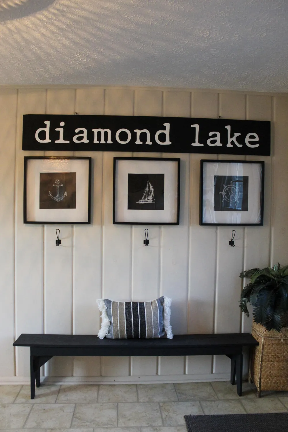 22555 Diamond Cove Street Cassopolis, MI 49031