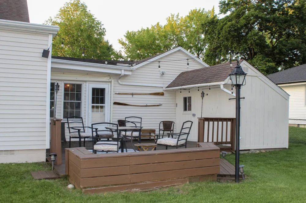 22555 Diamond Cove Street Cassopolis, MI 49031