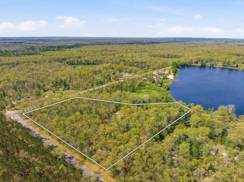337 S Taylor Road Branch, MI 49402
