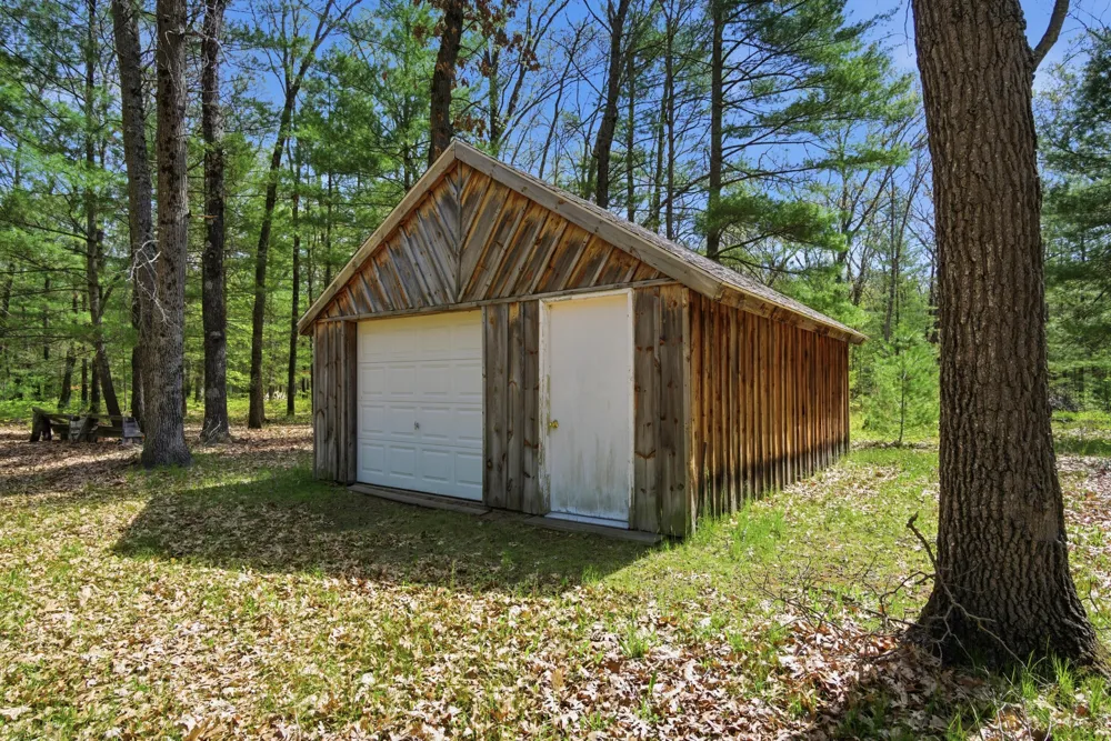 337 S Taylor Road Branch, MI 49402