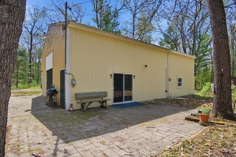 337 S Taylor Road Branch, MI 49402