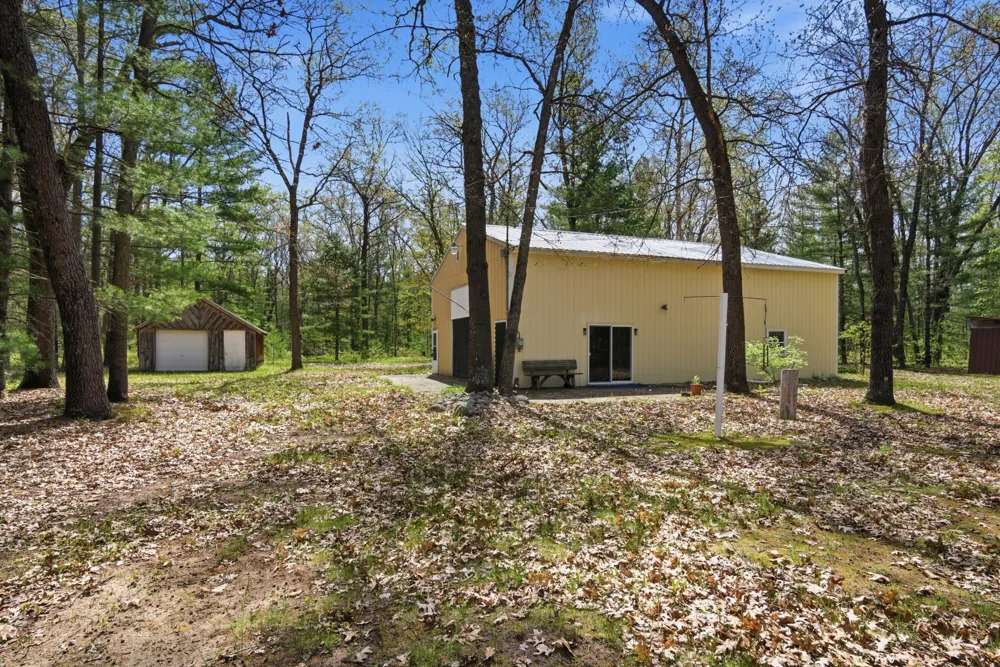 337 S Taylor Road Branch, MI 49402