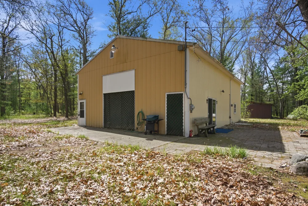 337 S Taylor Road Branch, MI 49402