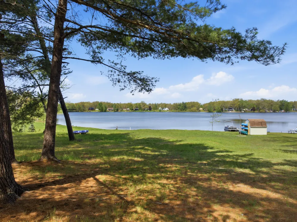 337 S Taylor Road Branch, MI 49402
