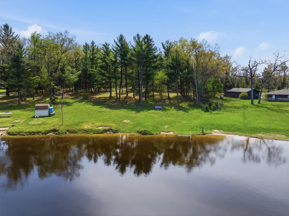 337 S Taylor Road Branch, MI 49402