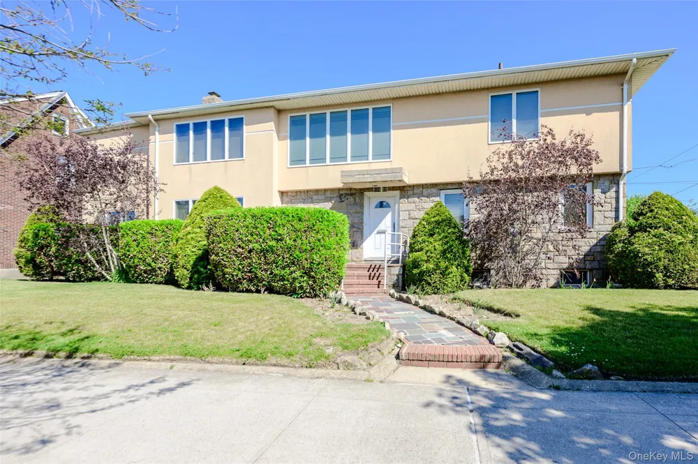 13802 Rockaway Beach Boulevard Belle Harbor, NY 11694