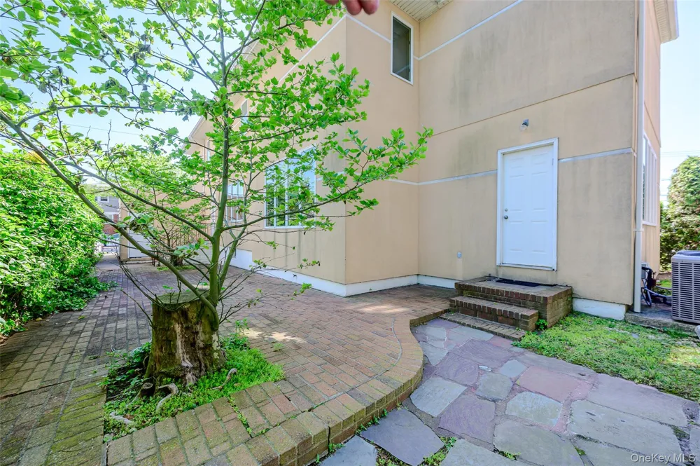 13802 Rockaway Beach Boulevard Belle Harbor, NY 11694